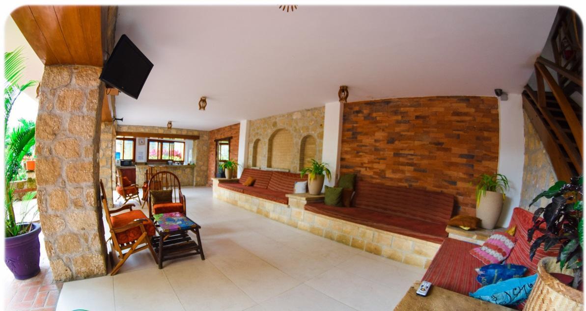 Hostal Pakaloro มอนตาญิตาร์ ภายนอก รูปภาพ