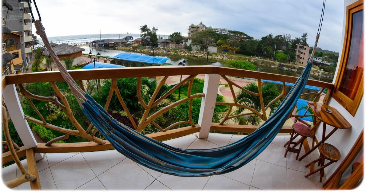 Hostal Pakaloro มอนตาญิตาร์ ภายนอก รูปภาพ