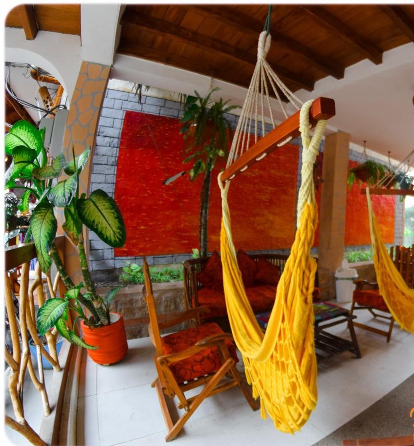 Hostal Pakaloro มอนตาญิตาร์ ภายนอก รูปภาพ